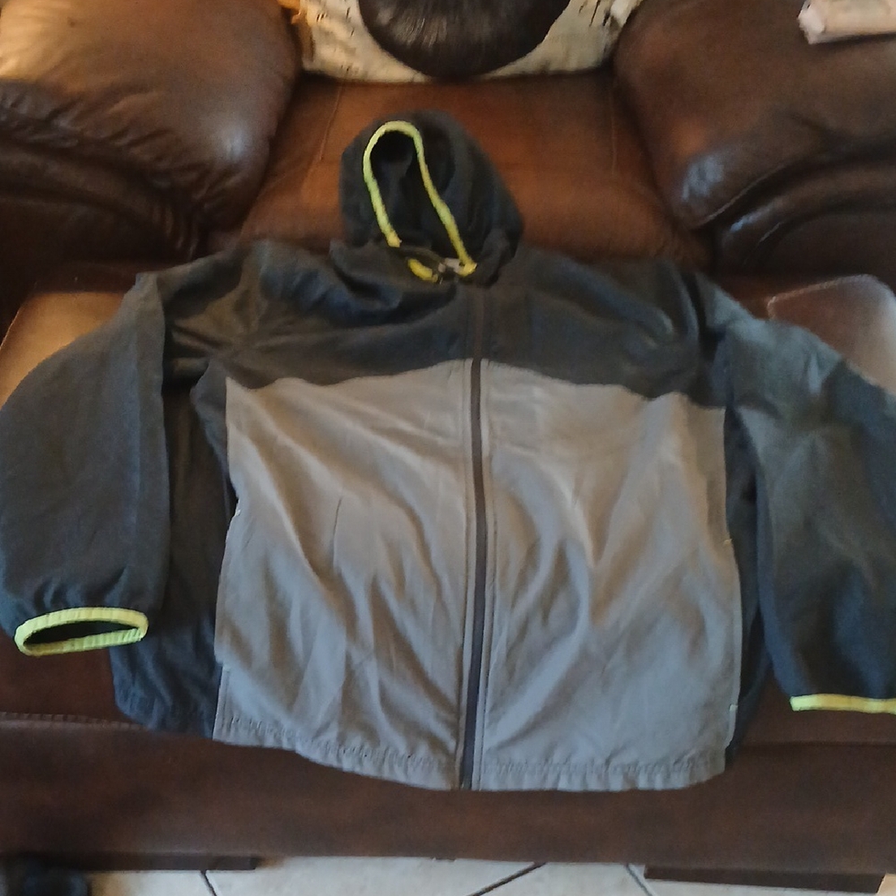 STARTER Dark And Light Gray Windbreaker with Yellow Trim Size XL